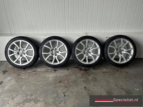 Winterbanden set op 18" velgen Audi A5 ( 2008-2014 ), Auto-onderdelen, Banden en Velgen, Banden en Velgen, Winterbanden, 18 inch