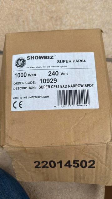 Set van 2 Showbiz CP61EXD SPOT Theatre 240V 1000W beschikbaar voor biedingen