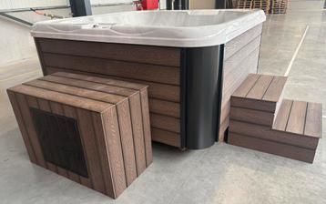 Jacuzzi toonzaalmodel met warmtepomp buitenkans! beschikbaar voor biedingen
