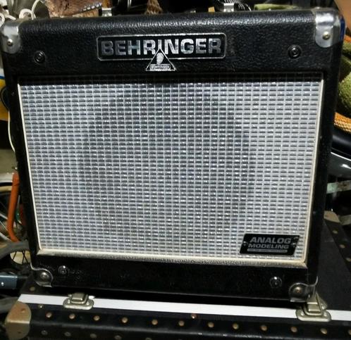 Behringer vintager GM 110 analoge gitaarversterker 30 watt, Muziek en Instrumenten, Versterkers | Bas en Gitaar, Zo goed als nieuw
