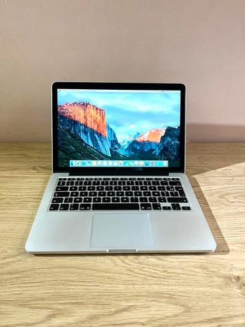 Macbook pro i7 beschikbaar voor biedingen