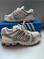 Adidas maat 40 van 2007 jaar verzending mogelijk 5,45€, Kleding | Dames, Schoenen, Overige kleuren, Zo goed als nieuw, Sneakers