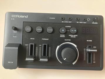 Roland Aira E-4