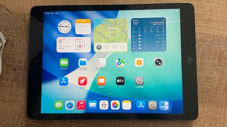 Ipad 9e generatie top toestand, Computers en Software, Apple iPads, Zo goed als nieuw, Wi-Fi, 64 GB, Grijs, Ophalen of Verzenden