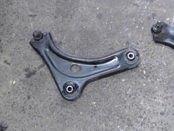 Triangle avant droit Citroen C3 Pluriel 1.4i 55kw 2003-2008 beschikbaar voor biedingen