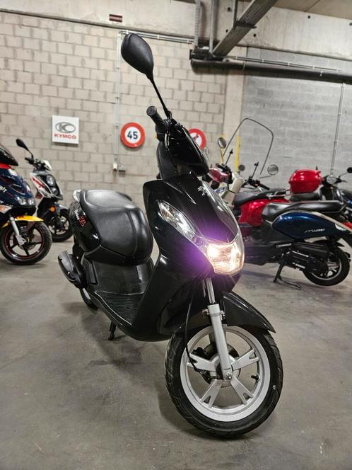Peugeot Kisbee RS 50cc klasse A 4 takt 2012 - 11.994 km, Fietsen en Brommers, Scooters | Peugeot, Gebruikt, Overige modellen, Klasse A (25 km/u)