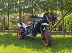 890 SMT, Motoren, 2 cilinders, 890 cc, Motorrijbewijs A, Bedrijf
