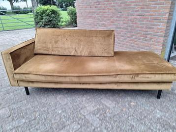 BePureHomeRodeo Velvet Daybed bank links honing geel Chaises beschikbaar voor biedingen