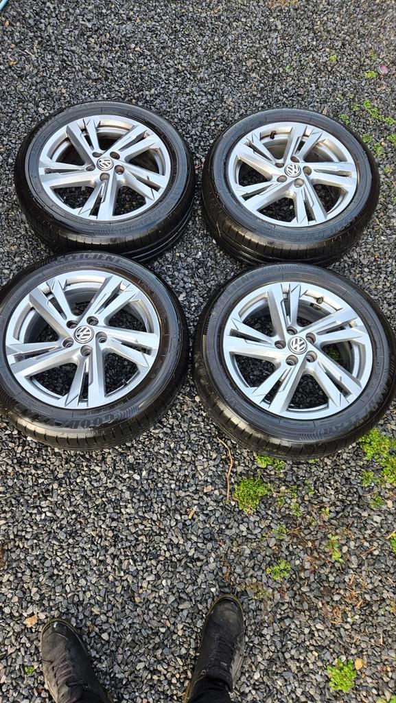 Vw polo 2g velgen 16 inch 2023, Auto-onderdelen, Banden en Velgen, Velg(en), Zomerbanden, 16 inch, 195 mm, Personenwagen, Gebruikt