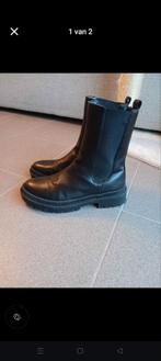 Laarzen, Enlèvement