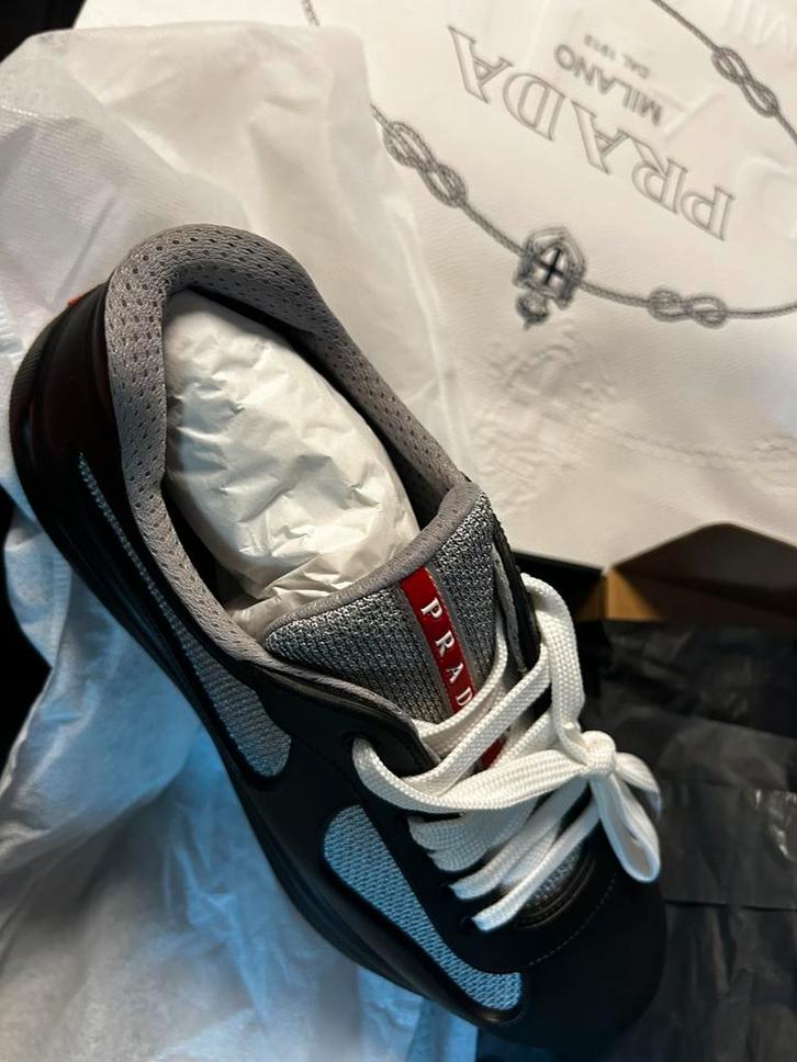 PRADA *** Authentieke schoenen voor mannen, Vêtements | Hommes, Chaussures, Enlèvement ou Envoi