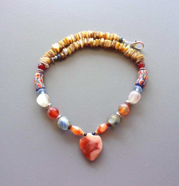 Schattige ketting voor dames met hanger hart in carneool, Handtassen en Accessoires, Kettingen, Nieuw, Steen of Mineraal, Oranje