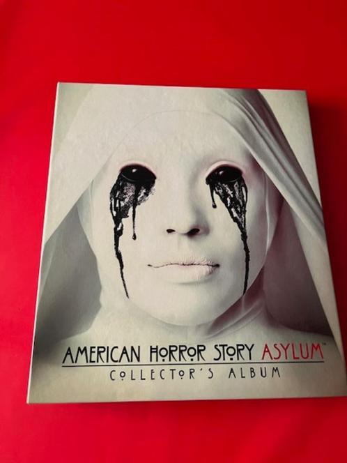 American Horror Story Asylum Season 2 Trading Cards + Binder, Verzamelen, Film en Tv, Nieuw, Tv, Foto of Kaart, Ophalen of Verzenden