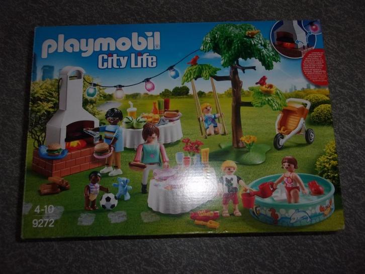 PLAYMOBIL familie tuinfeest., Kinderen en Baby's, Speelgoed | Playmobil, Zo goed als nieuw, Complete set, Ophalen of Verzenden