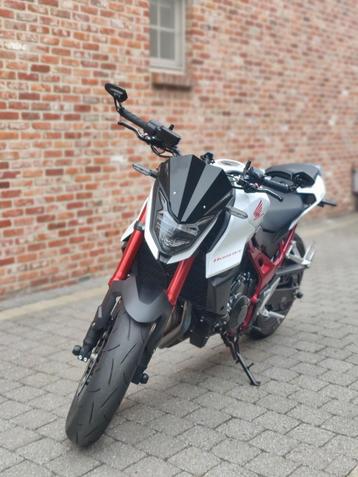 Honda Hornet CB750 (A2 35kw) beschikbaar voor biedingen