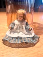 Porseleinen/Keramisch vintage poppetje, Antiek en Kunst, Antiek | Porselein, Ophalen of Verzenden
