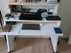 Handig witte bureau van Ikea in perfecte staat, Ophalen of Verzenden, Zo goed als nieuw, Bureau