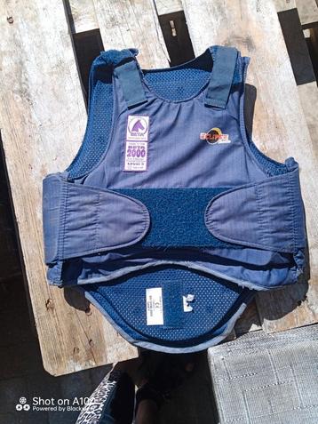 Kinder body Protector  beschikbaar voor biedingen