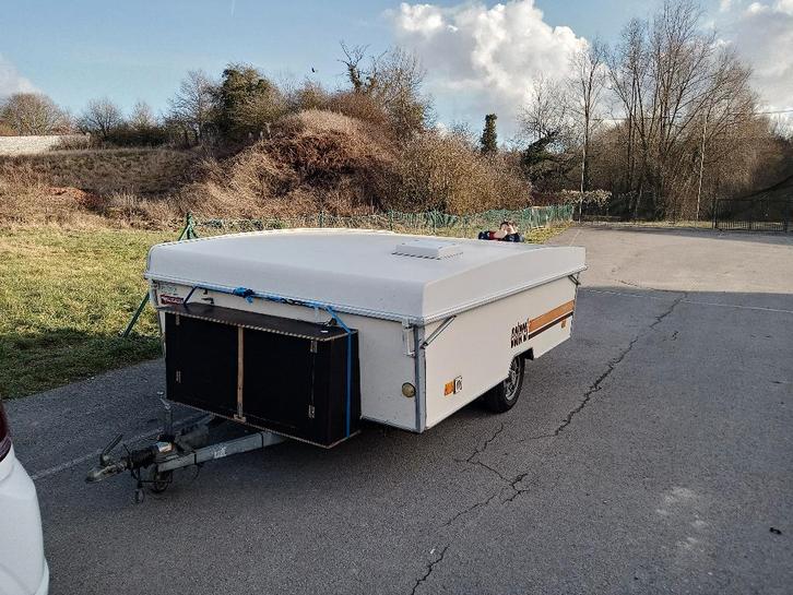 Caravane pliante Estérel, Caravanes & Camping, Caravanes, Particulier, jusqu'à 4, jusqu'à 500 kg, Autre, Esterel, Lit superposé transversal