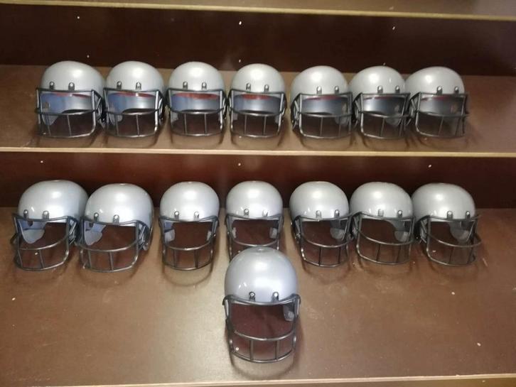 (DÉGUISEMENT CARNAVAL)  15 X Casque Football Américain, Kinderen en Baby's, Carnavalskleding en Verkleedspullen, Zo goed als nieuw