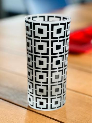 Atrêl Tumbler/Kleine Vaas beschikbaar voor biedingen