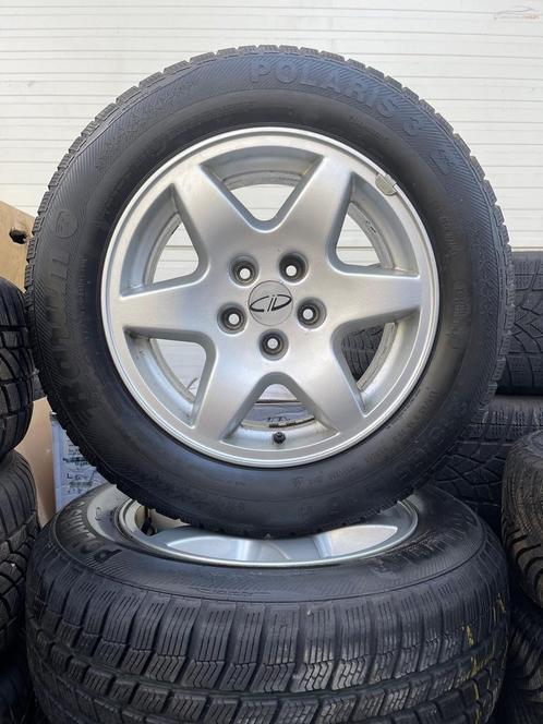 16'' Jeep Cherokee XJ velgen met winterbanden, Auto-onderdelen, Banden en Velgen, Banden en Velgen, Winterbanden, 16 inch, 215 mm