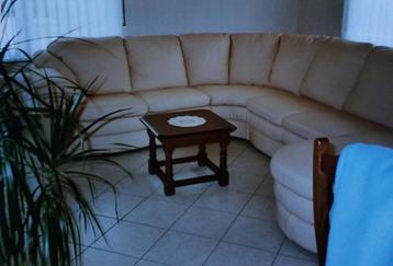 Lederen Zetel beschikbaar voor biedingen