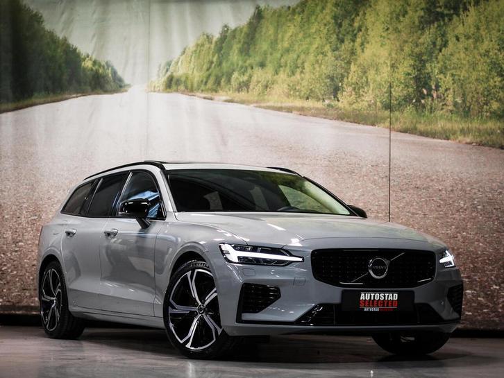 Volvo V60 T6 AWD DARK PLUS, Auto's, Volvo, Bedrijf, V60, 360° camera, 4x4, Adaptieve lichten, Adaptive Cruise Control, Airconditioning