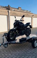 Motorkeuring Z plaat op motortrailer -motortransport