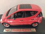 Mercedes Benz A Class 1997, Maisto schaal 1/18, Ophalen, Zo goed als nieuw, Auto, Maisto