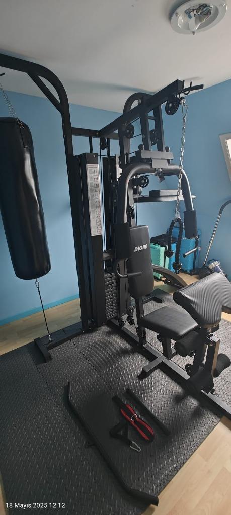 Krachtstation Dione, Sport en Fitness, Fitnessapparatuur, Zo goed als nieuw, Krachtstation, Armen, Benen, Borst, Buik, Rug, Metaal