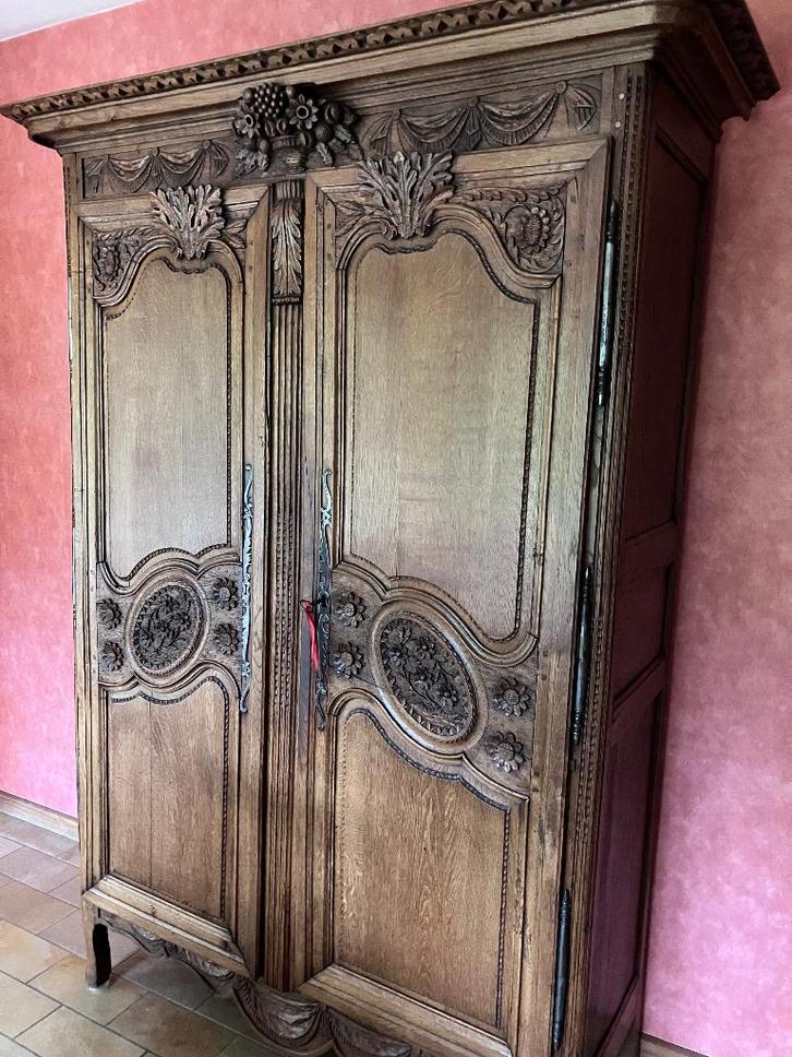 Normandische bruidskast, Antiek en Kunst, Antiek | Meubels | Kasten, Ophalen