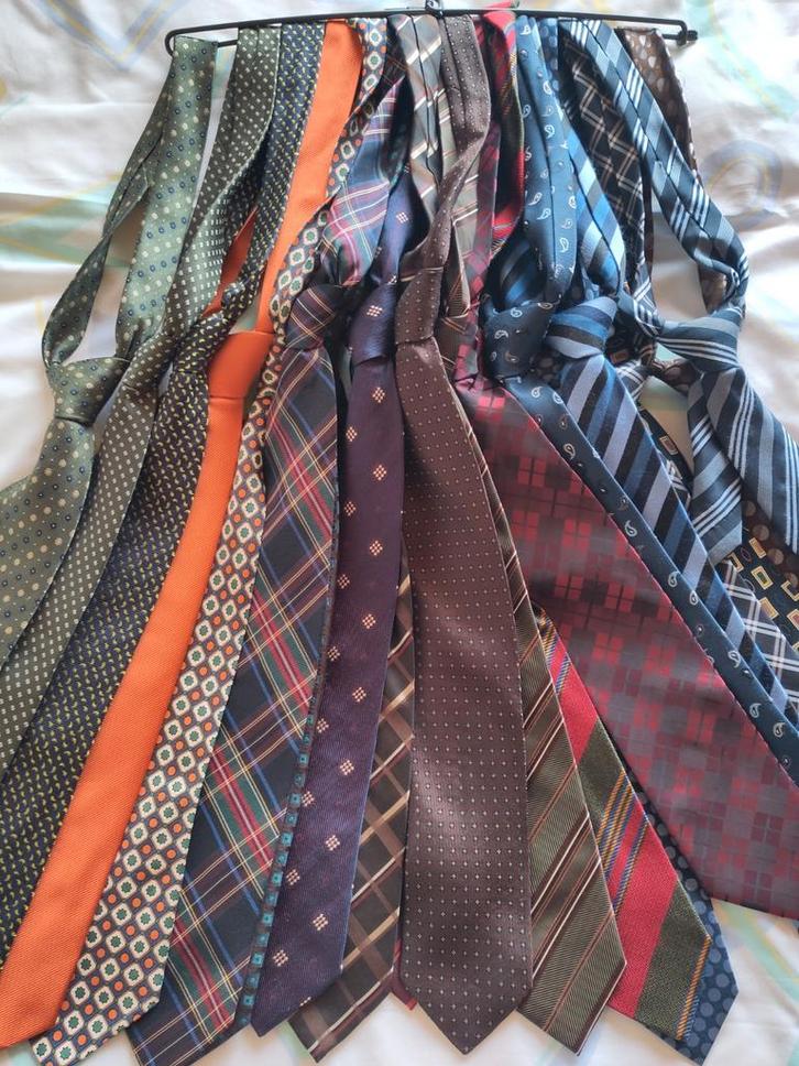 Dassen, stropdassen van verschillende merken, Kleding | Heren, Stropdassen, Zo goed als nieuw, Met patroon, Overige kleuren, Ophalen