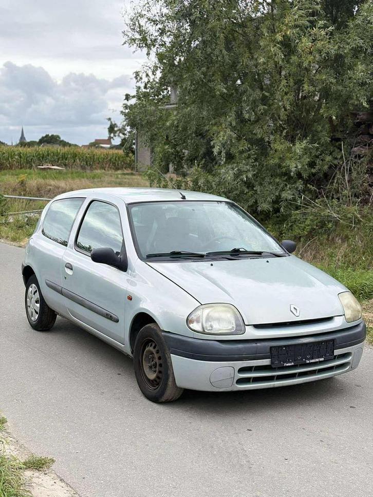 Renault Clio 1.2Benzine 2001 Euro3 mag in alle LEZ binnen, Auto's, Renault, Particulier, Clio, Benzine, Euro 3, Stadsauto, 3 deurs