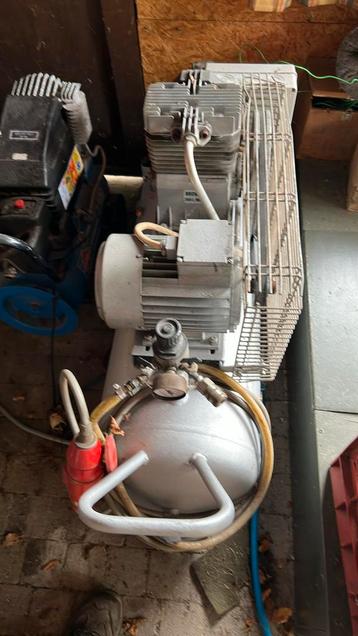 Compressor Brown 240L/m, Enlèvement, Utilisé
