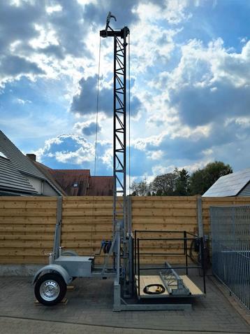 Bouwlift 220V 7,5m in nieuwstaat  beschikbaar voor biedingen