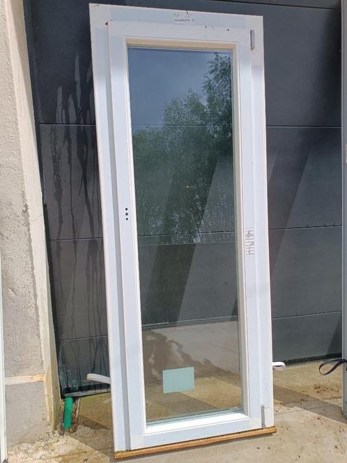 LOT DE 5 FENETRES PVC BLANC VEINE NEUVES JAMAIS POSEES, Doe-het-zelf en Bouw, Glas en Ramen, Nieuw, Gevelraam of Ruit, 120 tot 160 cm