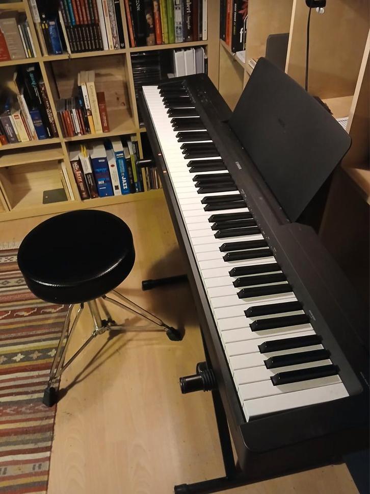Digitale piano Yamaha P-143, als nieuw., Muziek en Instrumenten, Keyboards, Zo goed als nieuw, Yamaha, Ophalen