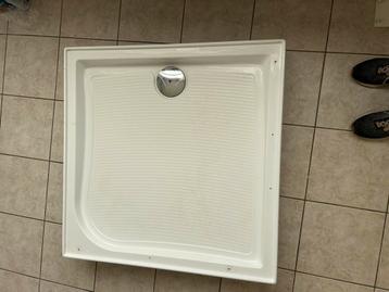 Douchebak 90x90 met gratis douchecabine beschikbaar voor biedingen
