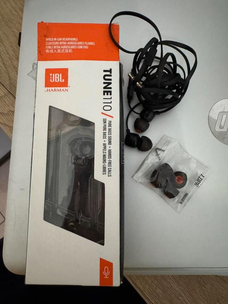 JBL T110 bedrade in-ear oortjes – zwart, Computers en Software, Headsets, Zo goed als nieuw, In-ear, Bedraad, Ophalen