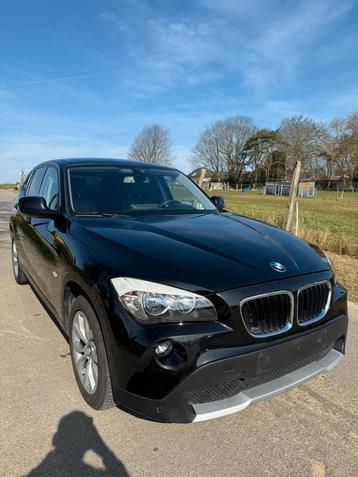 BMW x1//2.0// carplay//, Auto's, BMW, Vierwielaandrijving, Particulier, X1, Automaat