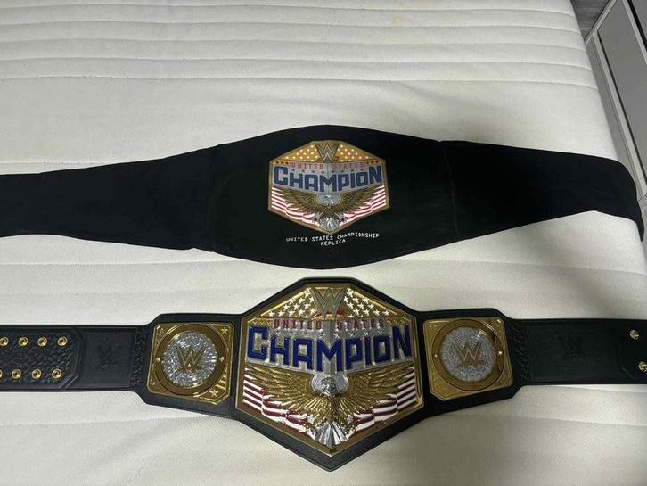 Signed WWE United States Championship Replica Title Belt, Verzamelen, Overige Verzamelen, Nieuw, Ophalen of Verzenden