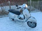 Vespa GTS 125 2010 12 000 km en bon état, Motos, Particulier