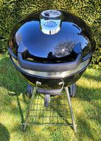 BBQ Napoleon houtskool, Ophalen, Zo goed als nieuw, Met accessoires