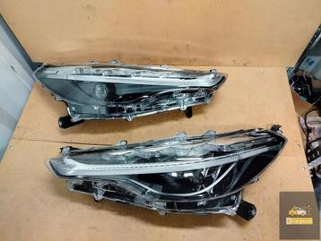 Toyota Corolla Cross Volledig Ledlamp rechts links beschikbaar voor biedingen