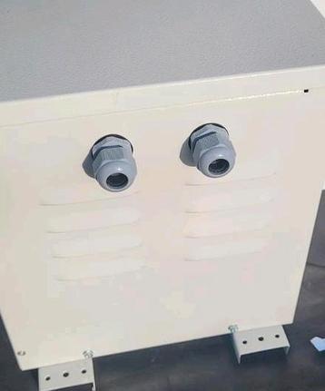 transformateur 12 kva réversible  220v-400v ou 400v -220v +N, Enlèvement, Neuf