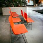 Vintage oranje stoel, Vijf, Zes of meer stoelen, Kunststof, Gebruikt, Ophalen of Verzenden