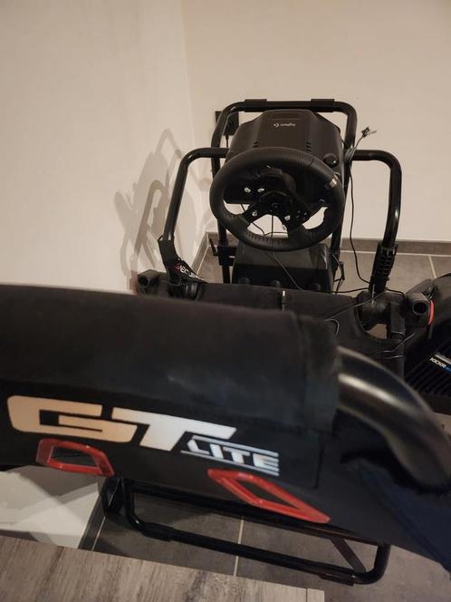 Racecockpit met Logitech racestuur en pedalen, Games en Spelcomputers, Spelcomputers | Overige, Zo goed als nieuw, Ophalen