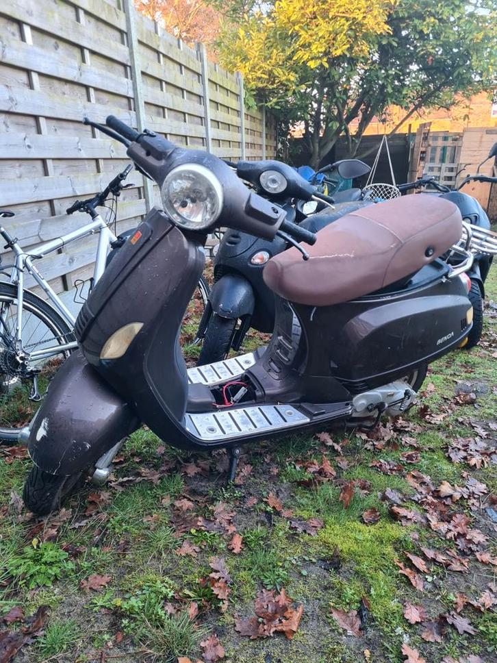 Benda scooter 50cc alle onderdeelen apart beschikbaar, Fietsen en Brommers, Brommeronderdelen | Algemeen, Ophalen of Verzenden