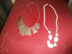 1 witte parelketting en 1 gouden „choker”, Ophalen, Zo goed als nieuw, Overige kleuren, Overige materialen